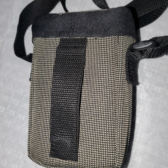 London Fog camera case - Picture 4 of 7